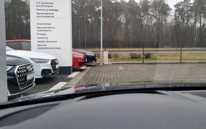 Audi A4 cena 216900 przebieg: 10000, rok produkcji 2023 z Jedlina-Zdrój małe 352
